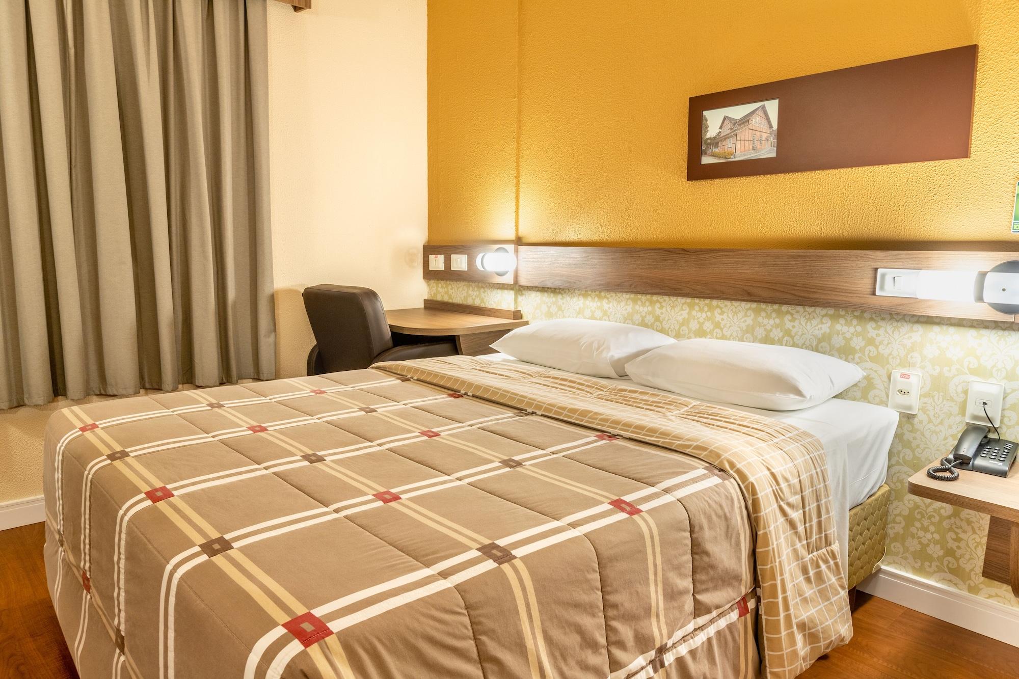 Hotel 10 3*