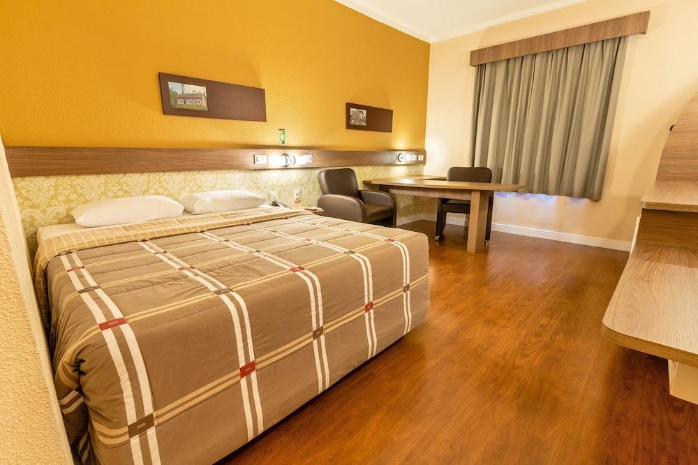 10 Hotel 3*
