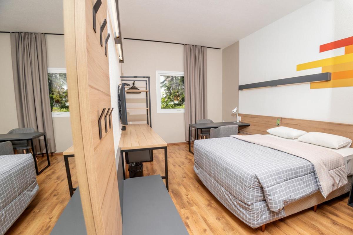 Hotel 10
